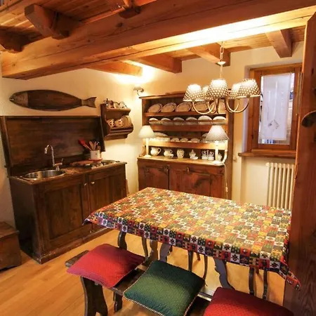 Nel Borgo Di La Saxe * Courmayeur